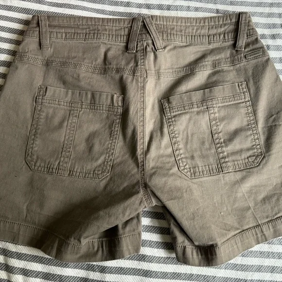Prana Shorts - Picture 3 of 5